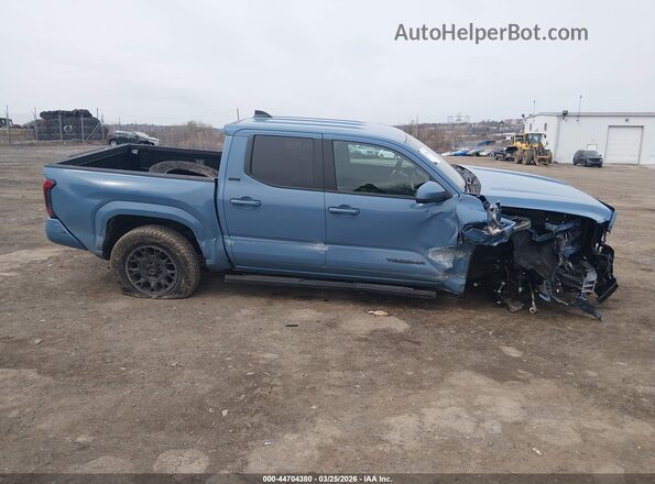 3TMLB5JN8TM221880 2026 TOYOTA TACOMA Blue Rear interior view