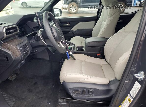 3TMLB5JN9RM074638 2024 TOYOTA LIMITED Gray Widok wnętrza z przodu