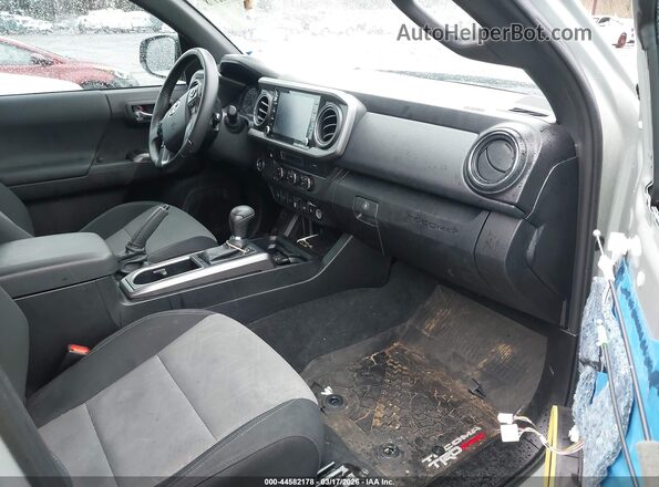 3TYAZ5CNXPT034828 2023 TOYOTA TACOMA Gray Vista interior delantera