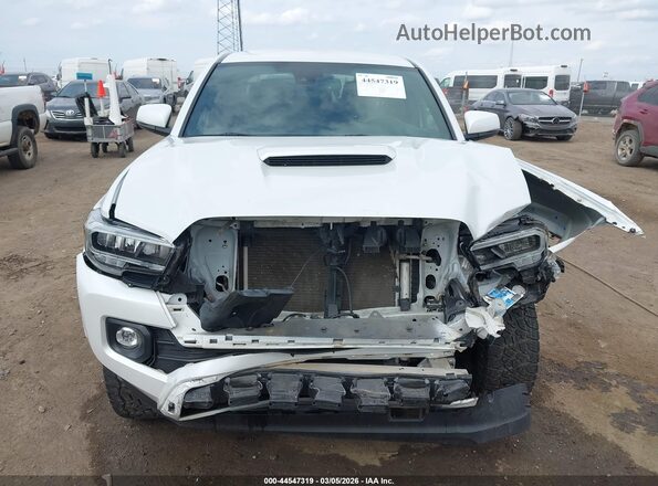 3TYCZ5AN0MT008486 2021 TOYOTA TACOMA White Widok wnętrza z tyłu