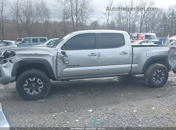 3TYDZ5BN6PT036445 2023 TOYOTA TACOMA Silver სალონის 360-გრადუსიანი ხედი