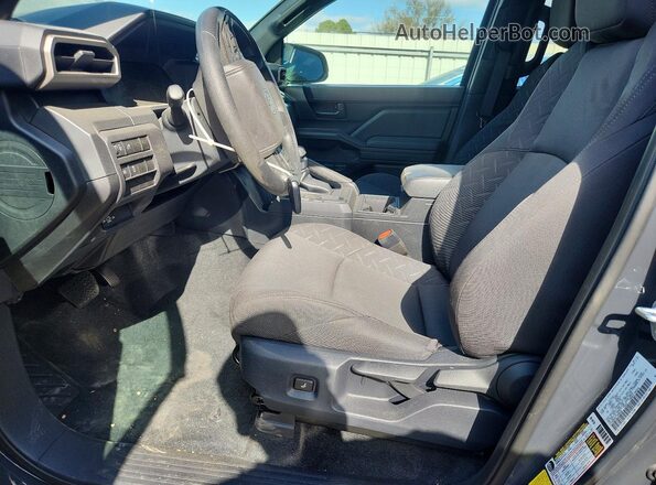 3TYKD5HN4TT040422 2026 TOYOTA LE Gray Սալոնի դիմացի տեսք