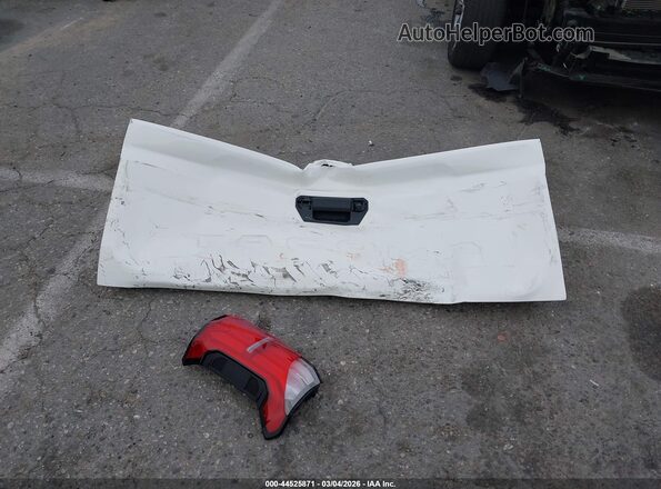 3TYKD5HN9TT040240 2026 TOYOTA TACOMA White ხელსაწყოთა პანელის ხედი
