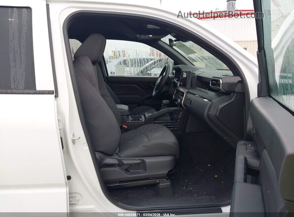 3TYKD5HN9TT040240 2026 TOYOTA TACOMA White წინა სალონის ხედი