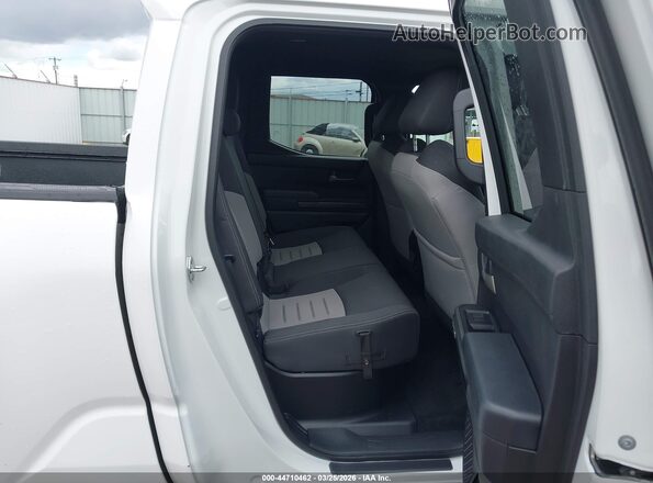 3TYLB5JN4RT055273 2024 TOYOTA TACOMA White 