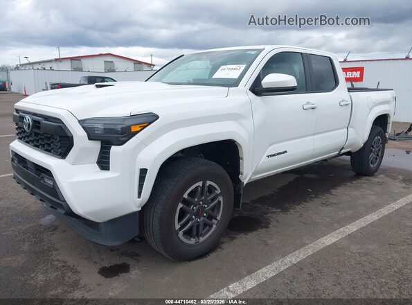 3TYLB5JN4RT055273 2024 TOYOTA TACOMA White 
