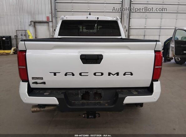 3TYLB5JN8RT047452 2024 TOYOTA TACOMA White 