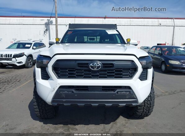 3TYLC5LN0RT013967 2024 TOYOTA TACOMA HYBRID Белый Вид щитка приборов