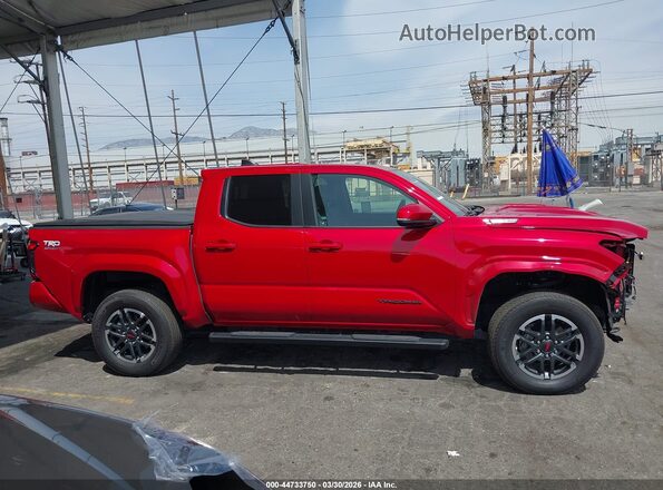 3TYLC5LN2ST017671 2025 TOYOTA TACOMA HYBRID Red სალონის 360-გრადუსიანი ხედი