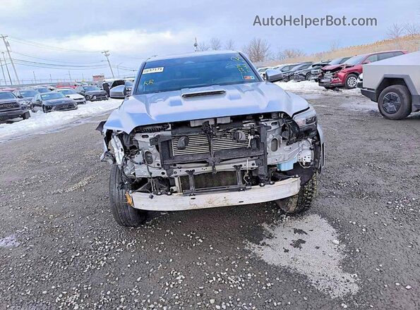 3TYLE5JN0RT008832 2024 TOYOTA TACOMA Silver Front view