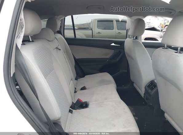 3VV0B7AX1LM066056 2020 VOLKSWAGEN TIGUAN White Vista de la etiqueta del VIN