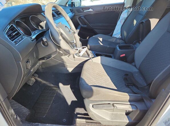3VV0B7AX2MM076290 2021 VOLKSWAGEN TIGUAN White Front interior view