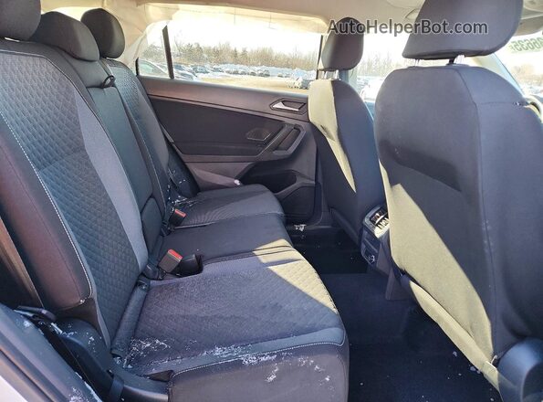 3VV0B7AX2MM076290 2021 VOLKSWAGEN TIGUAN White Rear interior view
