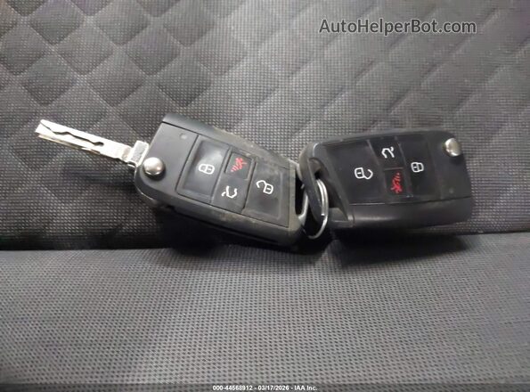 3VV0B7AX9KM010056 2019 VOLKSWAGEN TIGUAN White 