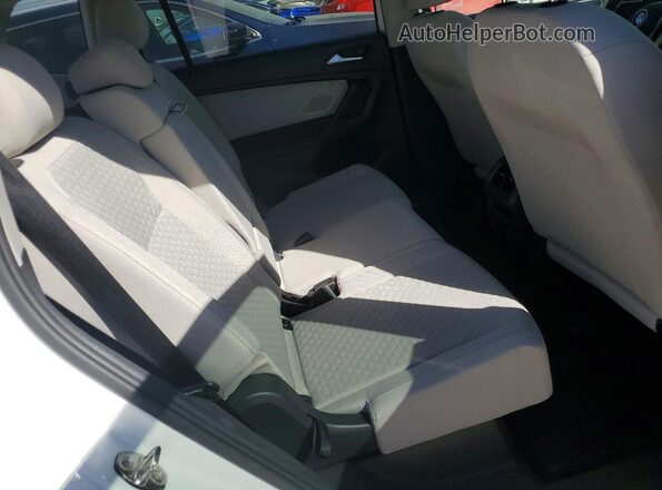 3VV1B7AX0MM033507 2021 VOLKSWAGEN TIGUAN Белый Вид задних сидений