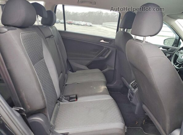 3VV1B7AX0MM118704 2021 VOLKSWAGEN TIGUAN Black Rear interior view