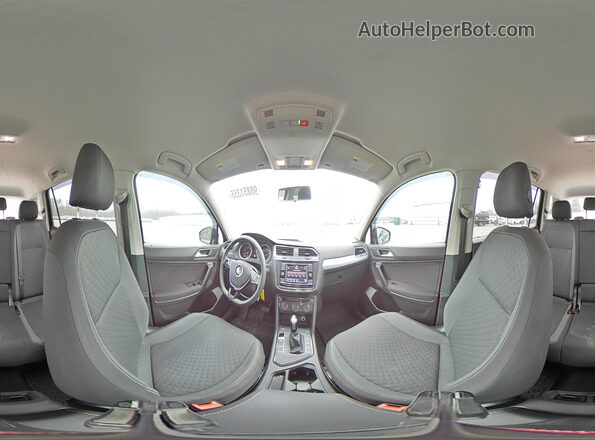 3VV1B7AX0MM118704 2021 VOLKSWAGEN TIGUAN Black 360 interior view