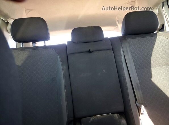 3VV1B7AX3KM068913 2019 VOLKSWAGEN TIGUAN Silver 