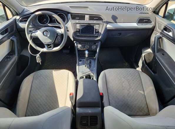 3VV1B7AX7KM148120 2019 VOLKSWAGEN TIGUAN White 