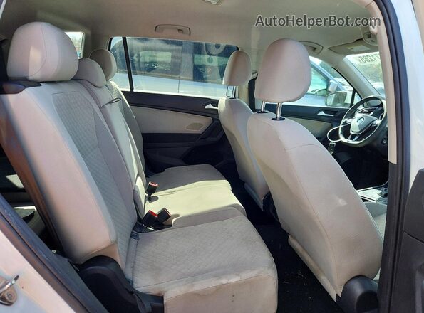 3VV1B7AX7KM148120 2019 VOLKSWAGEN TIGUAN White 