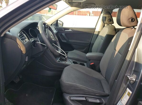 3VV1B7AX9KM080323 2019 VOLKSWAGEN TIGUAN Gray 