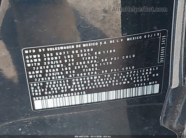 3VV2B7AX0KM092915 2019 VOLKSWAGEN TIGUAN Green Engine compartment view