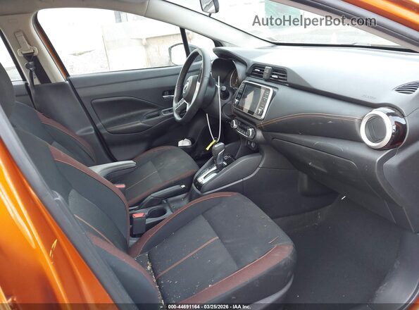 3VV2B7AX2KM097310 2019 VOLKSWAGEN TIGUAN Orange 