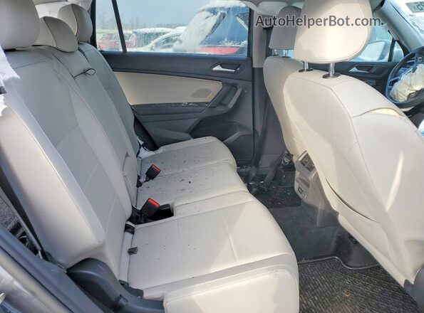 3VV2B7AX2KM199982 2019 VOLKSWAGEN TIGUAN Gray 