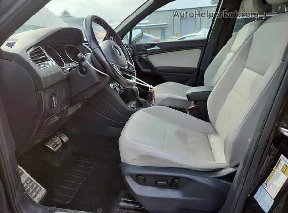 3VV2B7AX2MM086844 2021 VOLKSWAGEN TIGUAN Black Սալոնի դիմացի տեսք