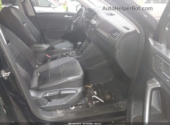 3VV2B7AX3MM085346 2021 VOLKSWAGEN TIGUAN Black Սալոնի դիմացի տեսք