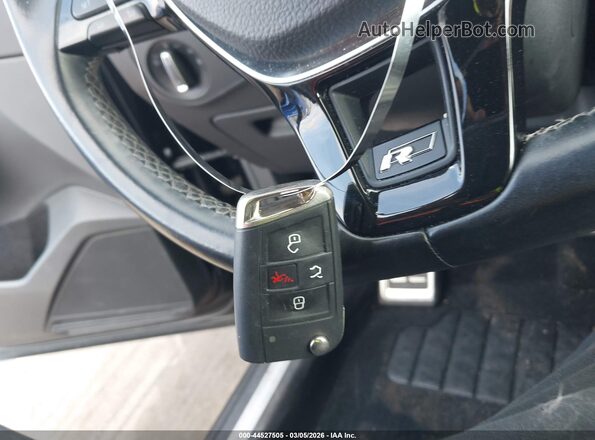 3VV2B7AX3MM097481 2021 VOLKSWAGEN TIGUAN Black Dashboard view