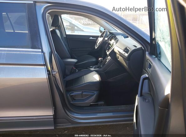 3VV2B7AX3MM156271 2021 VOLKSWAGEN TIGUAN Gray Vista interior delantera
