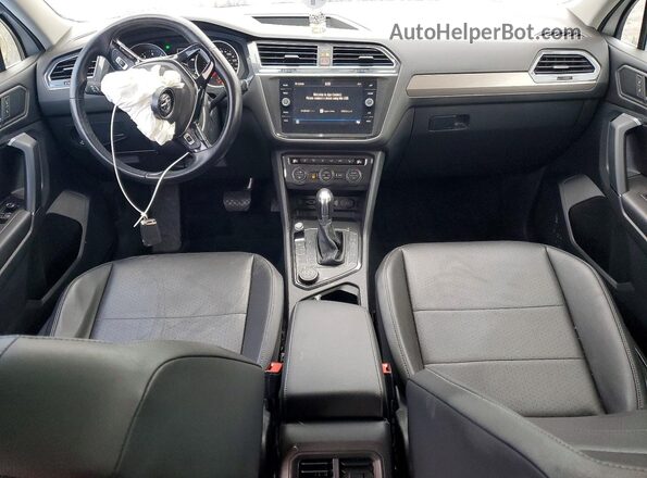 3VV2B7AX4KM076944 2019 VOLKSWAGEN TIGUAN White 