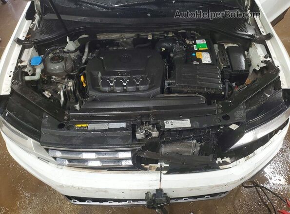 3VV2B7AX4KM076944 2019 VOLKSWAGEN TIGUAN White 