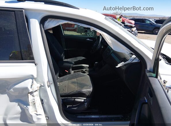 3VV2B7AX4MM043154 2021 VOLKSWAGEN TIGUAN White Սալոնի դիմացի տեսք