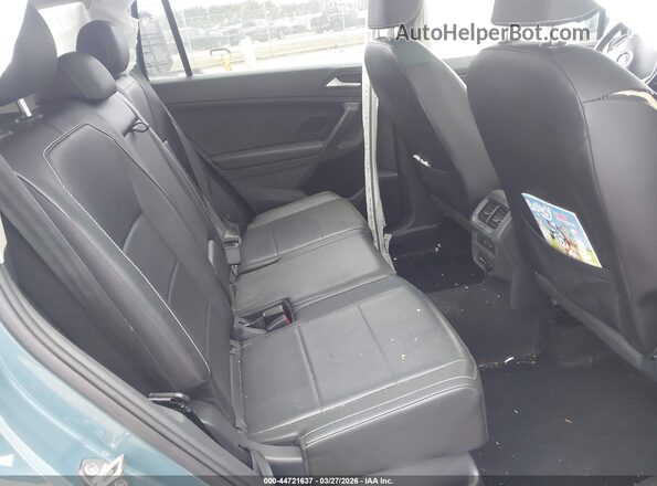 3VV2B7AX4MM128804 2021 VOLKSWAGEN TIGUAN Blue Вид наклейки з VIN-кодом
