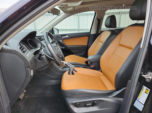 3VV2B7AX7KM173779 2019 VOLKSWAGEN TIGUAN Black 
