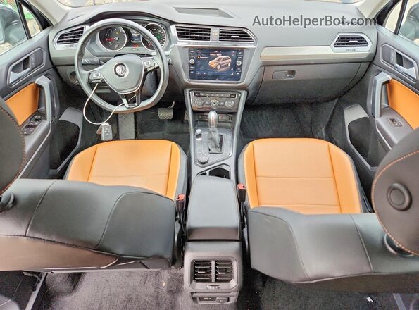 3VV2B7AX7KM173779 2019 VOLKSWAGEN TIGUAN Black 