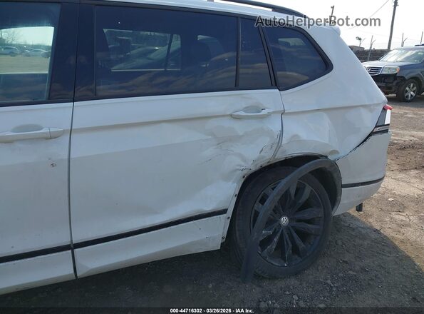 3VV2B7AX7MM069585 2021 VOLKSWAGEN TIGUAN White Front view