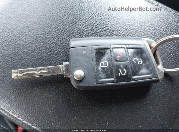 3VV2B7AX7MM069585 2021 VOLKSWAGEN TIGUAN White Dashboard view