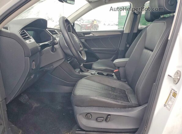 3VV2B7AX7RM005103 2024 VOLKSWAGEN TIGUAN White Front interior view