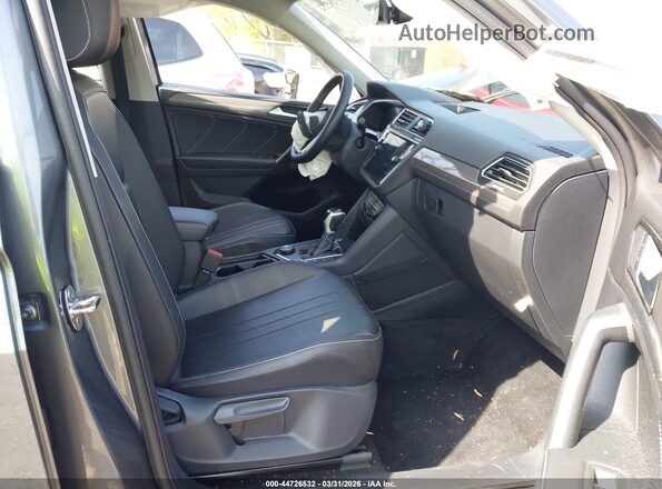 3VV2B7AX7RM133924 2024 VOLKSWAGEN TIGUAN Синий Вид салона спереди
