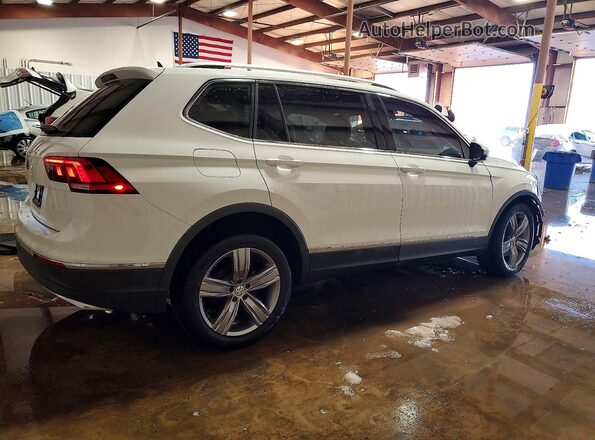 3VV2B7AX8MM043867 2021 VOLKSWAGEN TIGUAN White Rear right