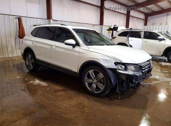3VV2B7AX8MM043867 2021 VOLKSWAGEN TIGUAN White Front right
