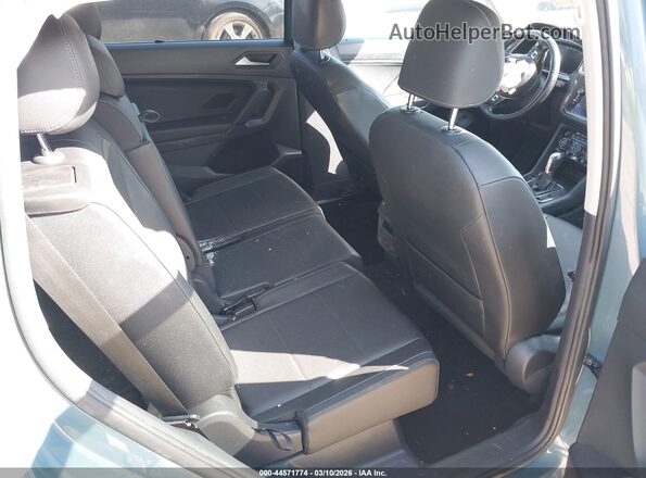 3VV3B7AX0KM078159 2019 VOLKSWAGEN TIGUAN Blue 