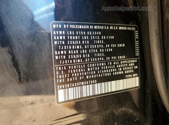 3VV3B7AX0PM067069 2023 VOLKSWAGEN TIGUAN Black Widok naklejki z numerem VIN
