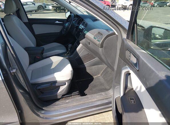3VV3B7AX2JM214368 2018 VOLKSWAGEN TIGUAN Gray Vista interior delantera