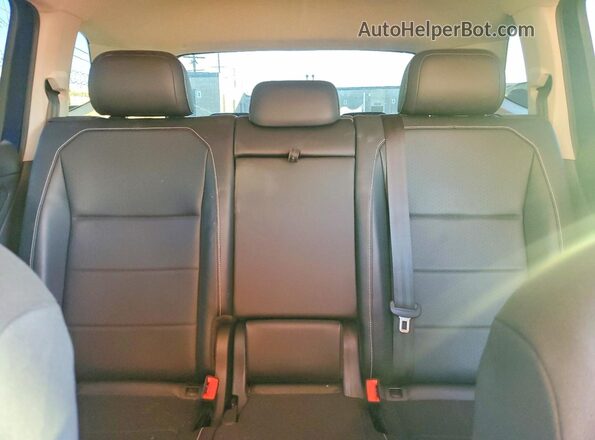 3VV3B7AX2MM126652 2021 VOLKSWAGEN TIGUAN Blue უკანა სავარძლების ხედი