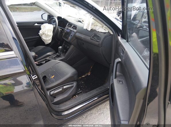 3VV3B7AX3KM074655 2019 VOLKSWAGEN TIGUAN Black Widok wnętrza z przodu