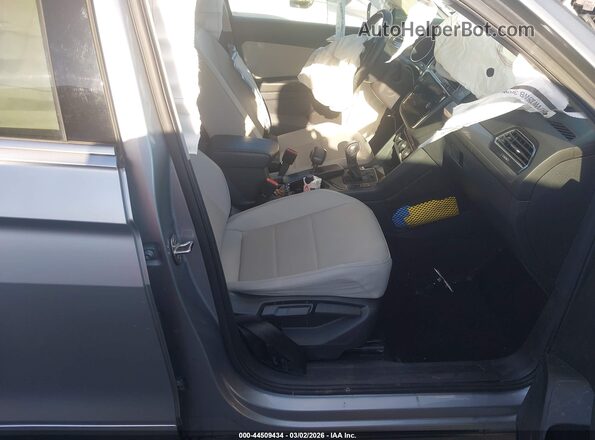 3VV3B7AX3MM058653 2021 VOLKSWAGEN TIGUAN Серый Вид салона спереди